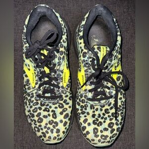 Brooks Womens Adrenaline GTS 21 Leopard Running Shoes